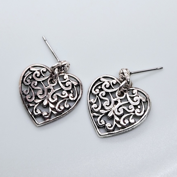 Elegant Silver Tone Heart Earrings - Picture 7 of 15